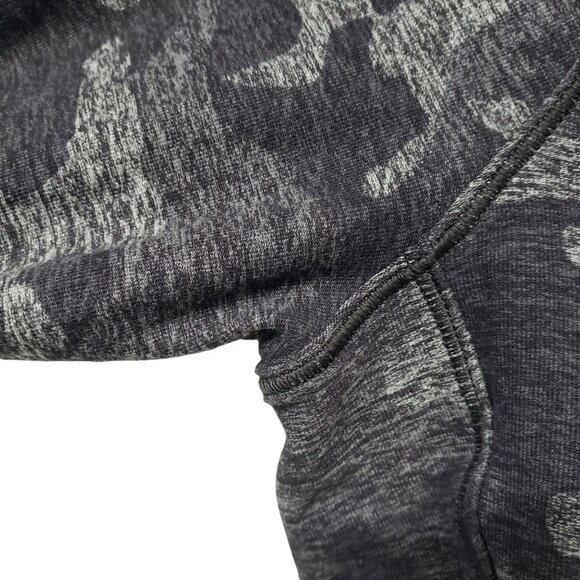 Lululemon Outrun the Elements 1/2 Zip Gray Camo Pullover Rulu Fabric Workout Top - Picture 3 of 12